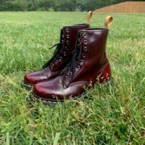 Authentic!!! Dr. Martens 1460 cherry red lace up boots- size Womens 7.5